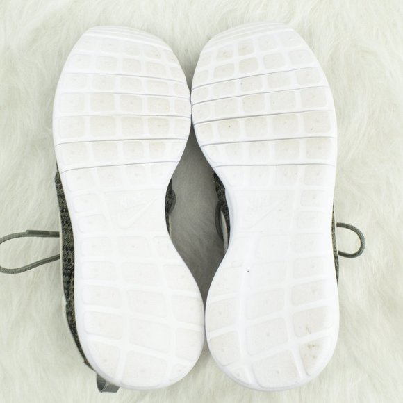 Nike Roshe SZ 6  Dark Stucco/Light Bone - Picture 7 of 8